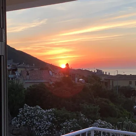 Lägenhet Benitike House *