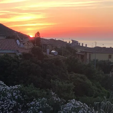 Апартаменты Benitike House