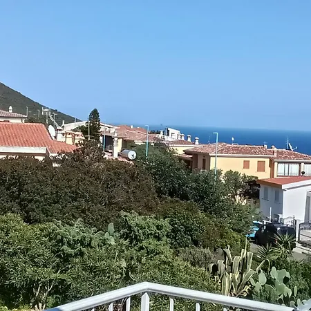 Benitike House 아파트 *
